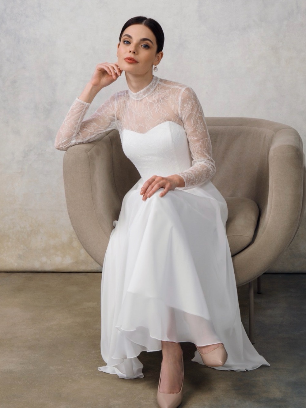 Elegant White Lace High Neck Long-Sleeve Bridal Tea Length Dress